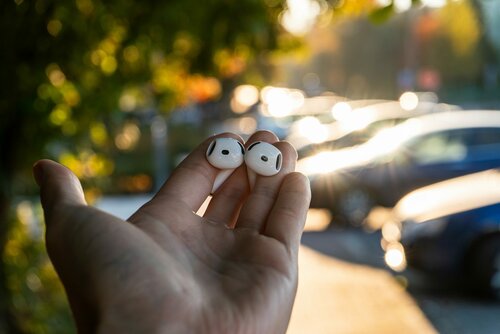 Apple AirPods 4 ANC