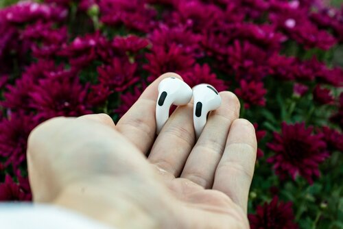 Apple AirPods 4 ANC