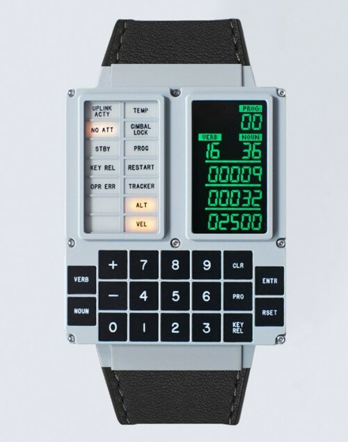 DSKY Moonwatch/ fot. Apollo Instruments